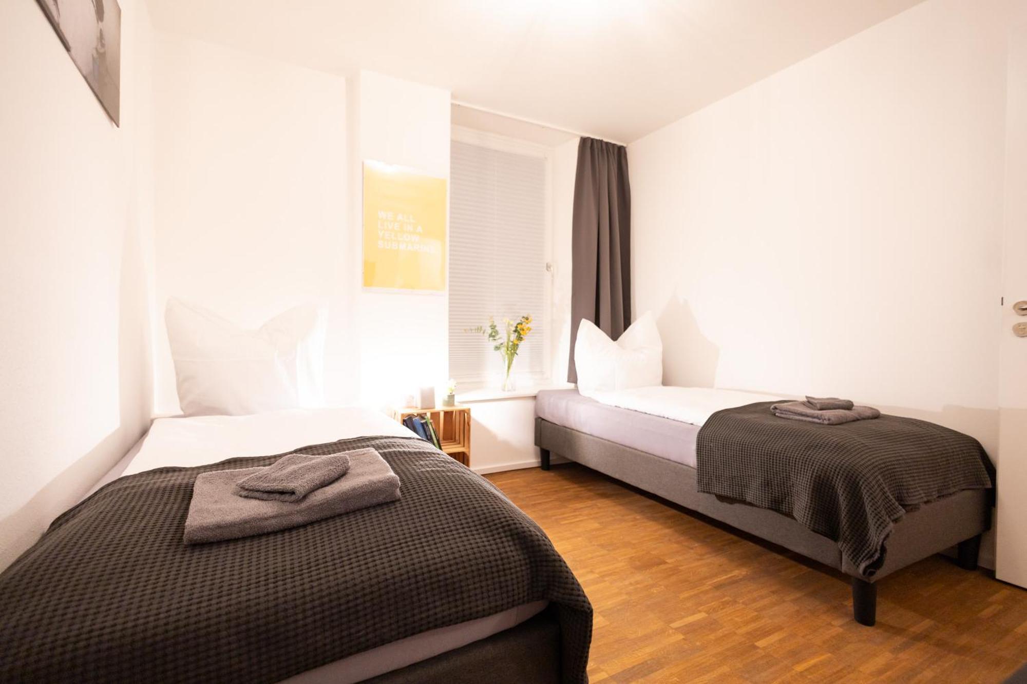 Ko-Living - Yellow Submarine Suite - Altstadt - Kueche - 2 Sz - Getrennte Betten - Bis 7 Gaeste Halle  Exterior foto